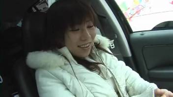 Oriental cutie delivers steamy oral to her pooch in Japanese beast porn flick