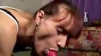 Perky-assed lady showing her passion for anal gape